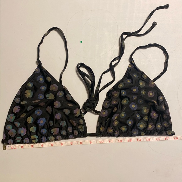 Reflective flower bikini top - Picture 4 of 4